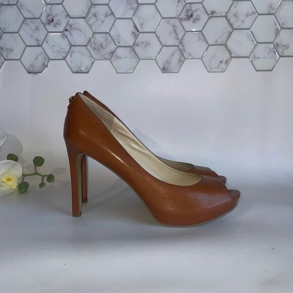 Guess Brown Leather Peep-Toe Heels Camel - Picture 1 of 8